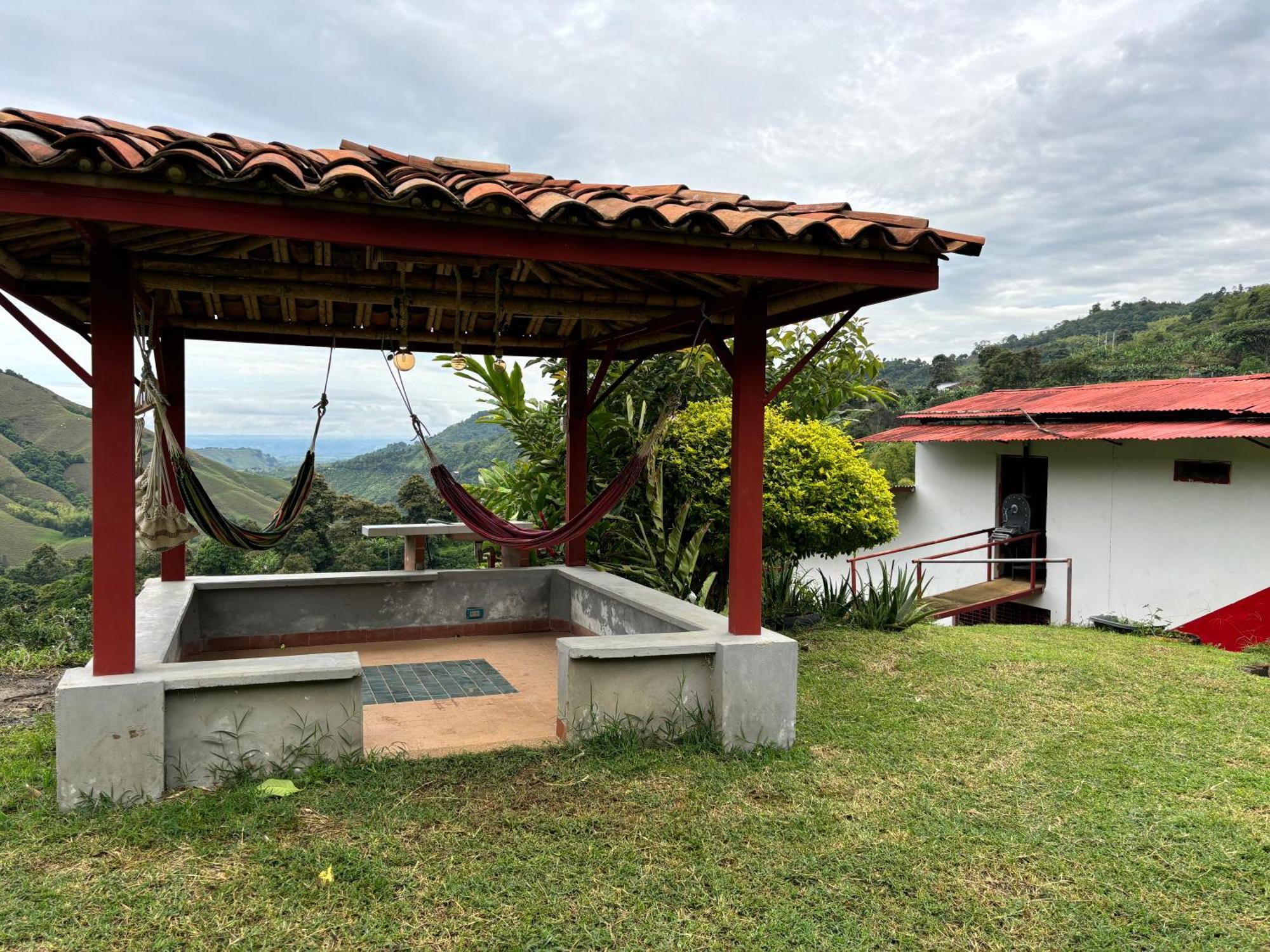 農家樂 La Macarena By Welttisch Genova (Quindio)
